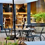Ibis Laffitte فندق