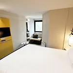 Ibis Laffitte