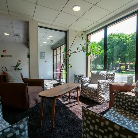 Ibis Laffitte Hotel