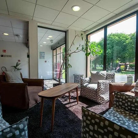 Ibis Laffitte 3*