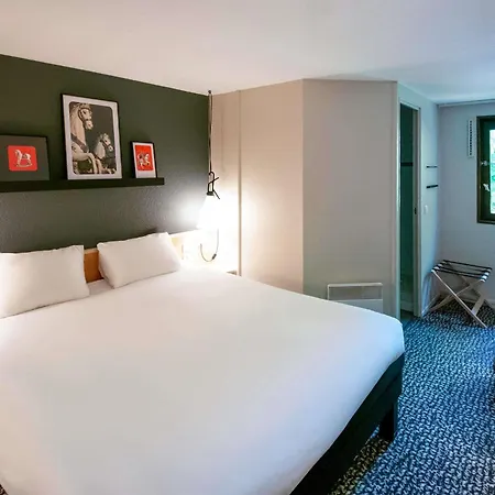Ibis Laffitte Hotel 3*