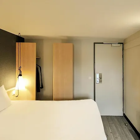 Ibis Laffitte