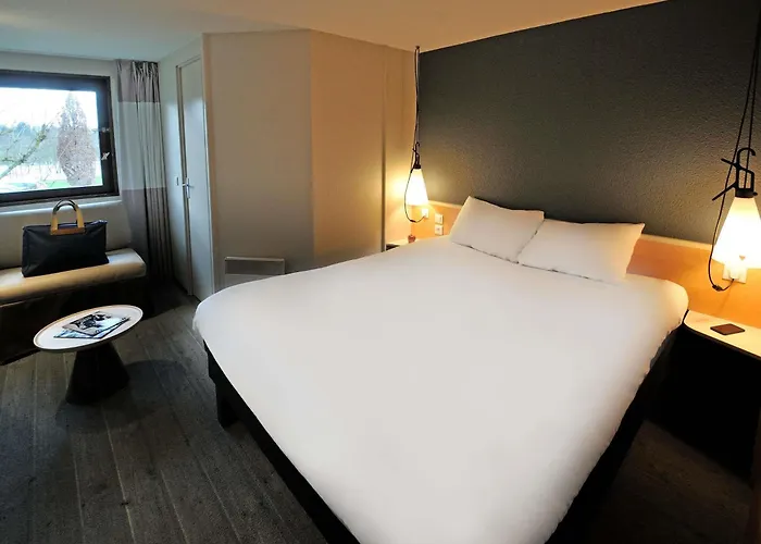 Ibis Laffitte Отель 3*